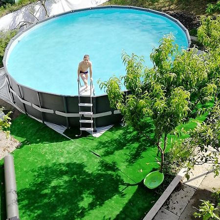 Orhidea Guest House Gagra Exterior foto
